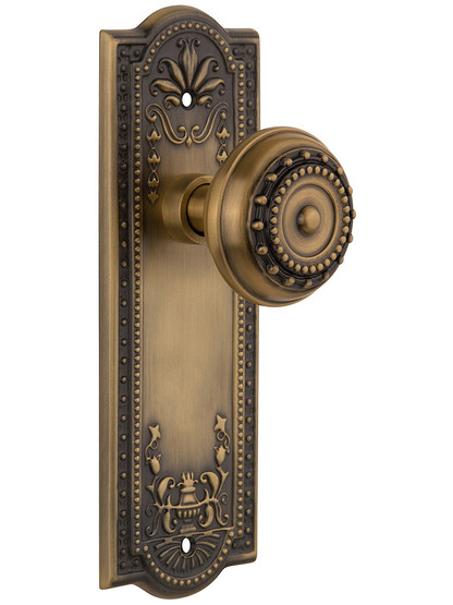 Meadows Style Door Set With Meadows Door Knobs Single Dummy in Antique Brass.